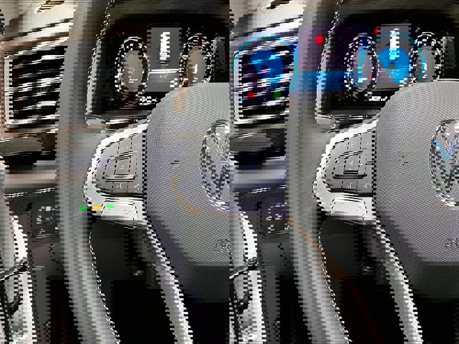 New 2026 Volkswagen Atlas SEL AWD/4WD image 16