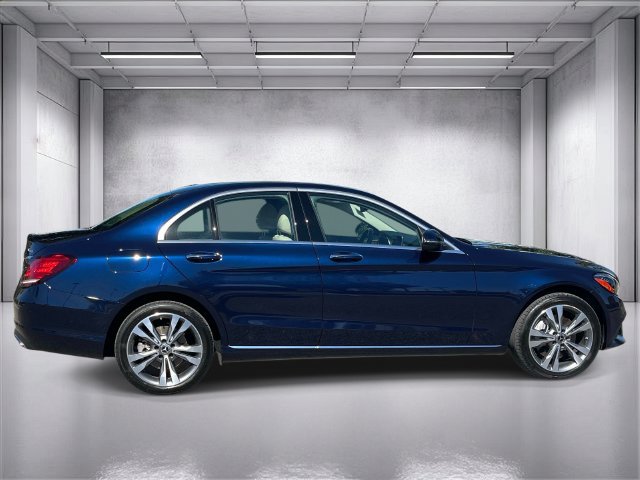 Used 2021 Mercedes-Benz C 300 4MATIC Sedan image 2