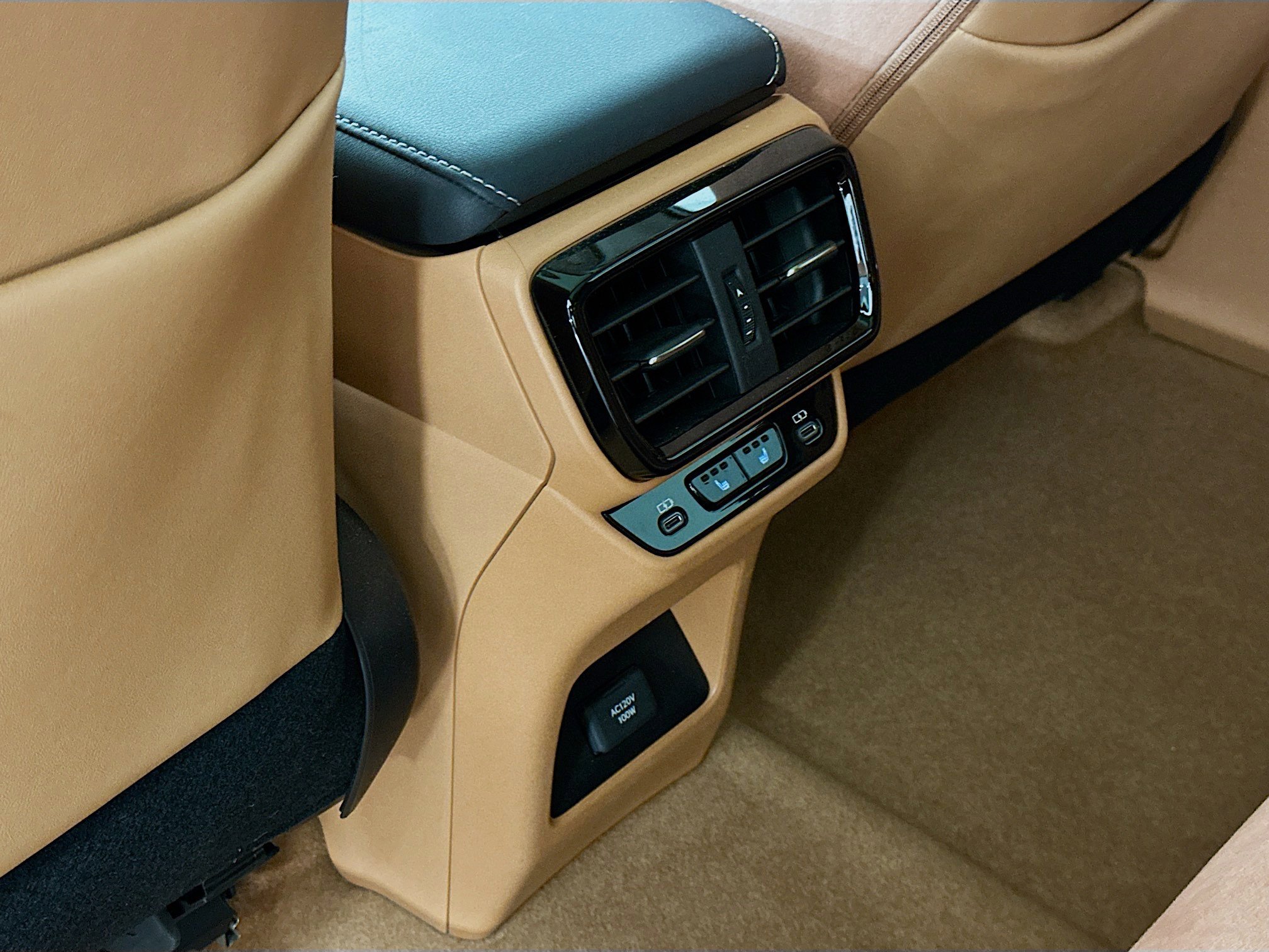 Used 2023 Lexus RZ 450e Premium w/ Accessory Package (Z1) image 29