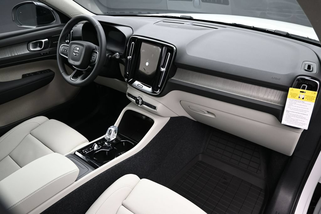 New 2026 Volvo XC40 B5 Ultra w/ Protection Package Premier AWD/4WD image 22