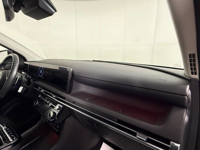 Used 2025 Hyundai Tucson Limited image 27