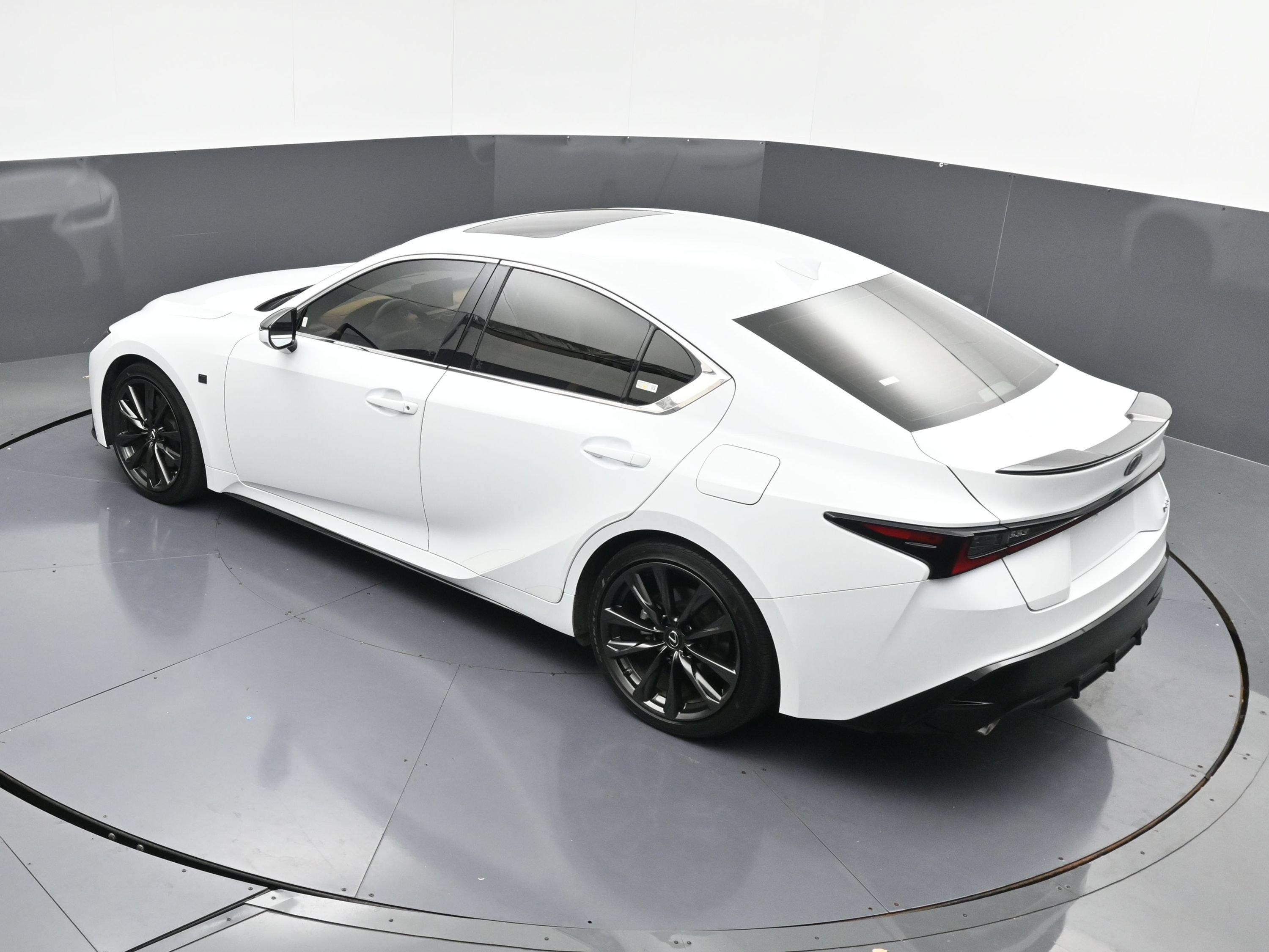 Used 2024 Lexus IS 350 F Sport RWD image 37