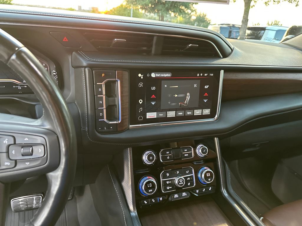 Used 2023 GMC Yukon XL Denali Ultimate AWD/4WD image 23