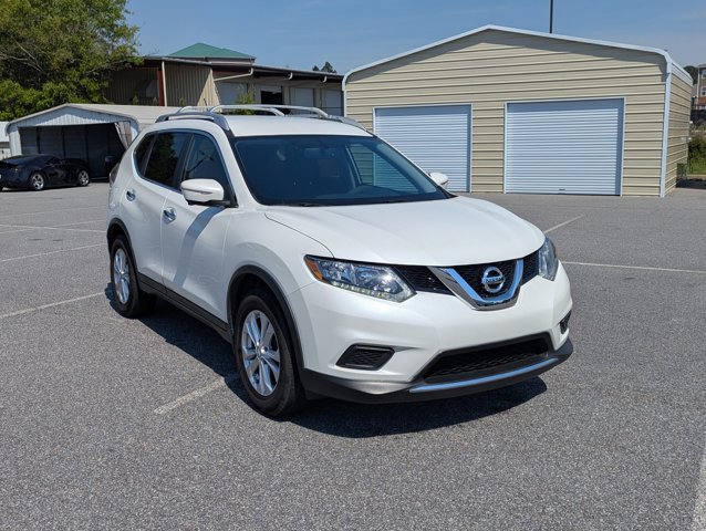 Used 2015 Nissan Rogue SV w/ SV Premium Package image 3