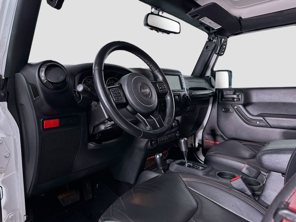 Used 2017 Jeep Wrangler Unlimited Rubicon AWD/4WD image 4