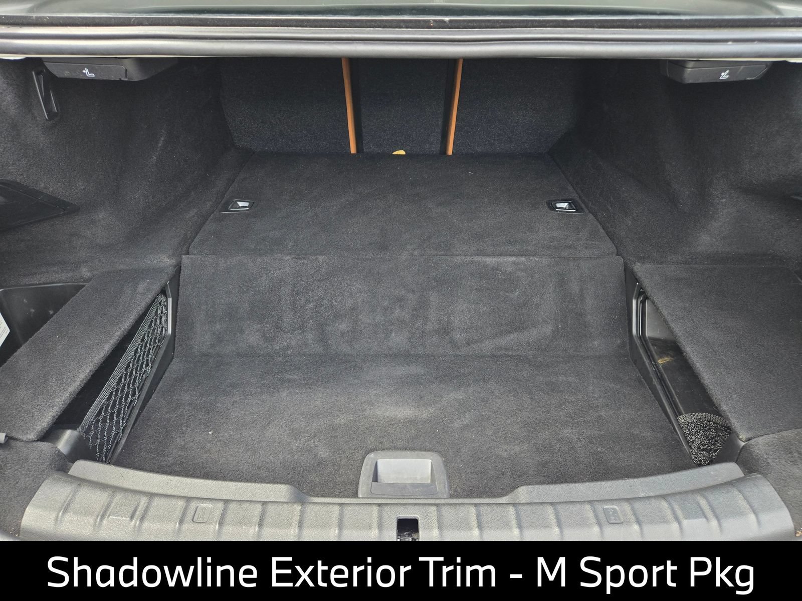 Used 2019 BMW 530e w/ M Sport Package RWD image 18
