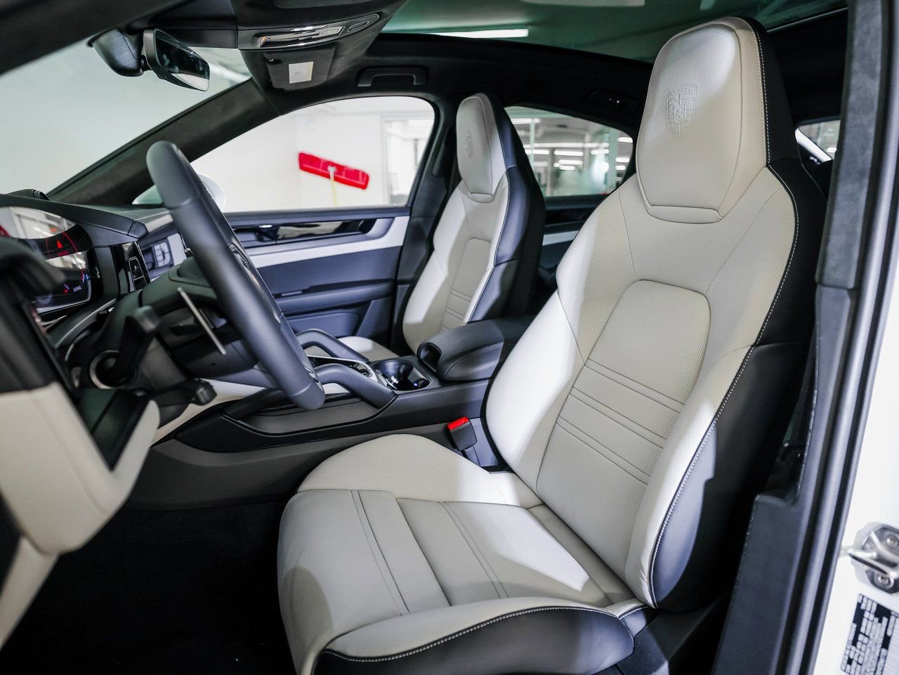 New 2026 Porsche Cayenne GTS AWD/4WD image 5