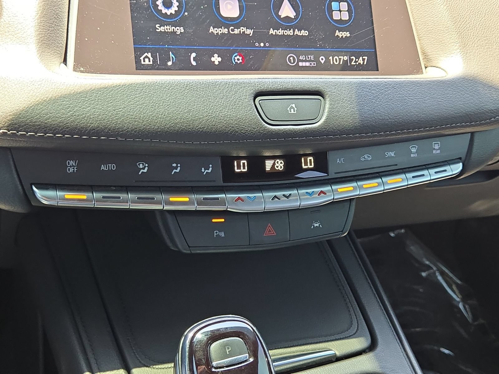 Used 2023 Cadillac XT4 Premium Luxury FWD image 29