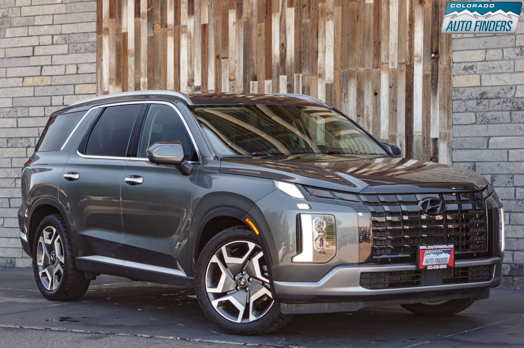 Used 2024 Hyundai Palisade Limited AWD/4WD image 9