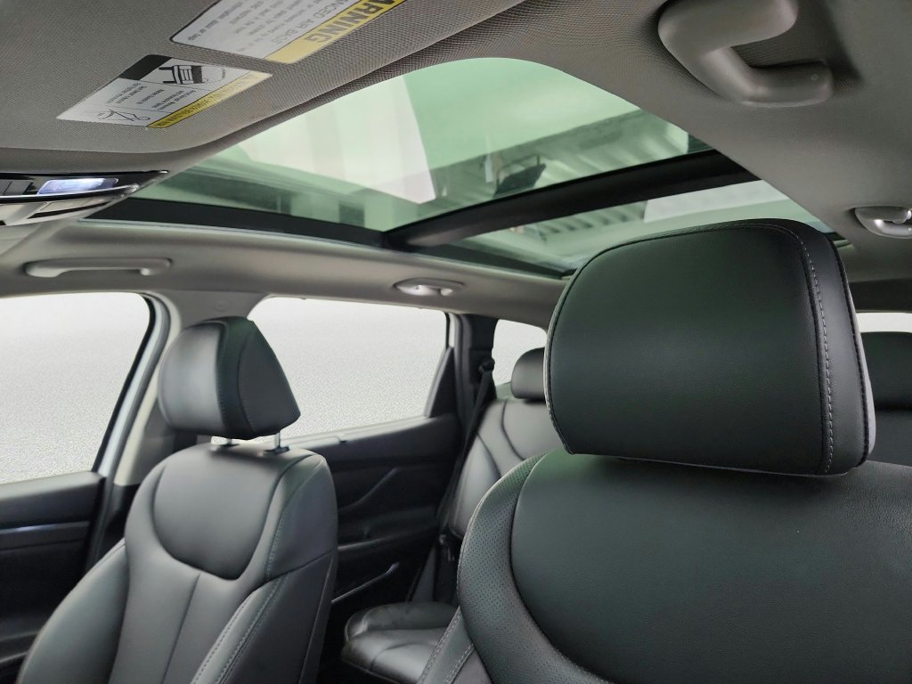 Used 2023 Hyundai Santa Fe SEL Premium w/ Cargo Package AWD/4WD image 11