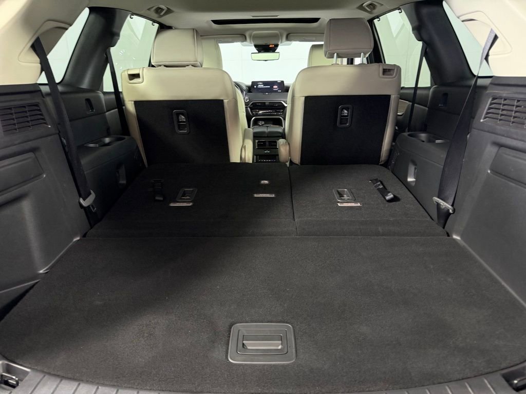 Used 2024 MAZDA CX-90 Plug-In Hybrid w/ Preferred image 28
