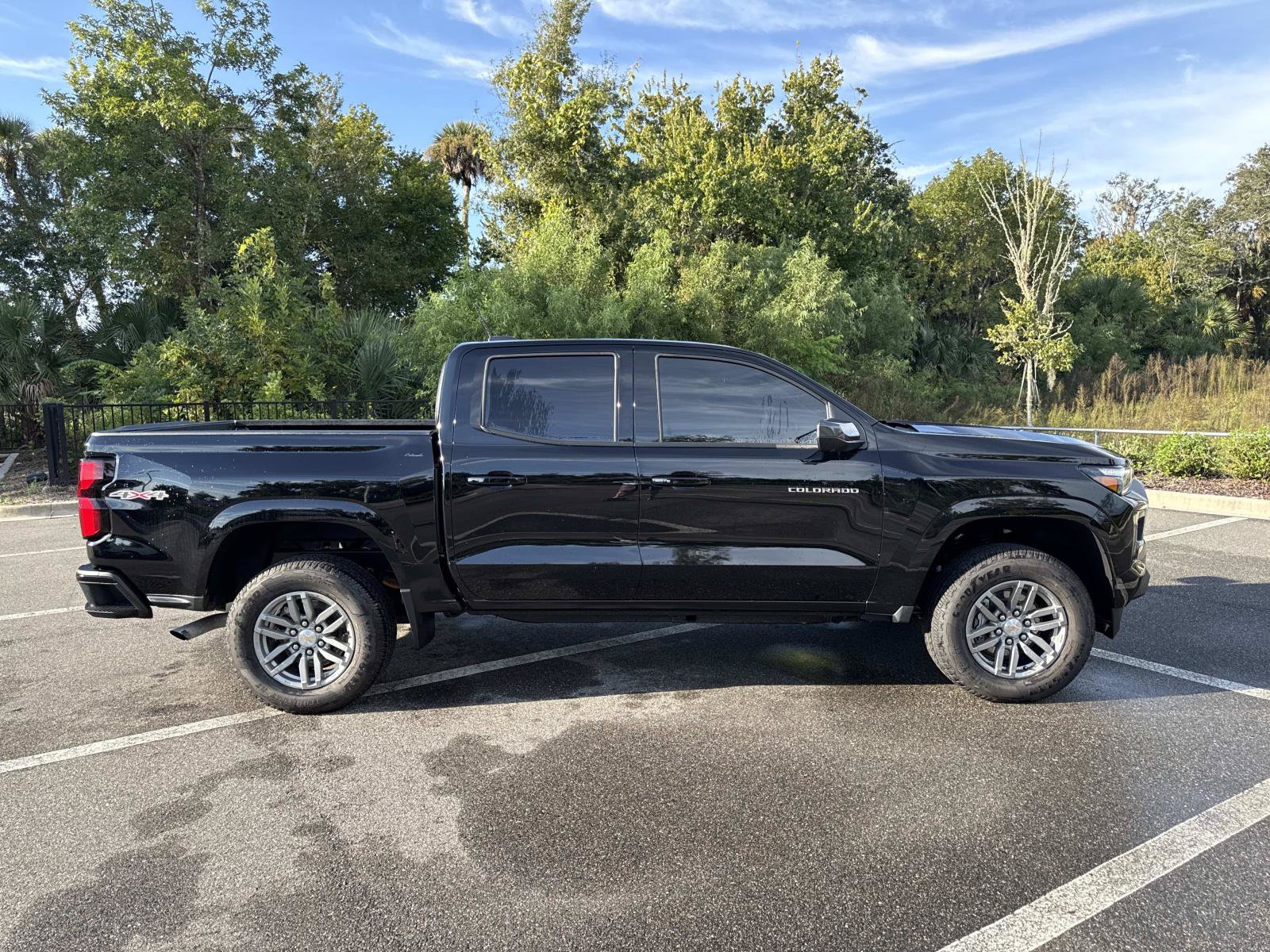 Used 2026 Chevrolet Colorado LT w/ LT Convenience Package AWD/4WD image 2