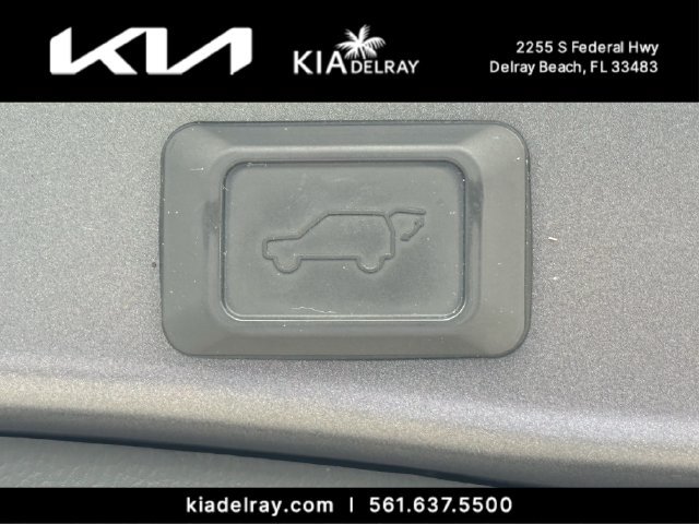 Used 2019 Toyota RAV4 XLE w/ Convenience Package AWD/4WD image 9
