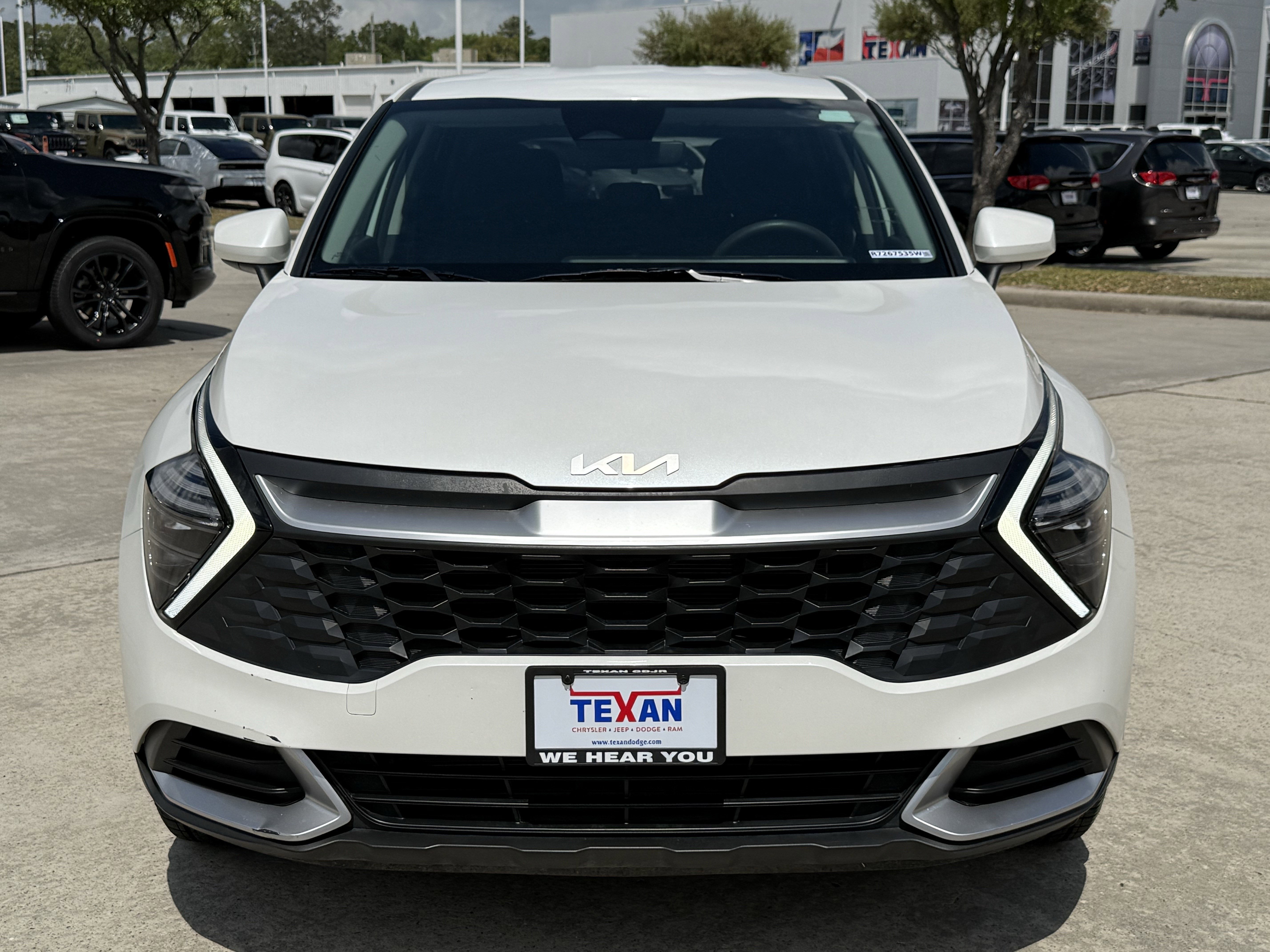 Used 2024 Kia Sportage LX image 11