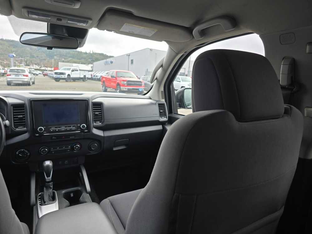 Used 2023 Nissan Frontier S w/ Tow Package image 14