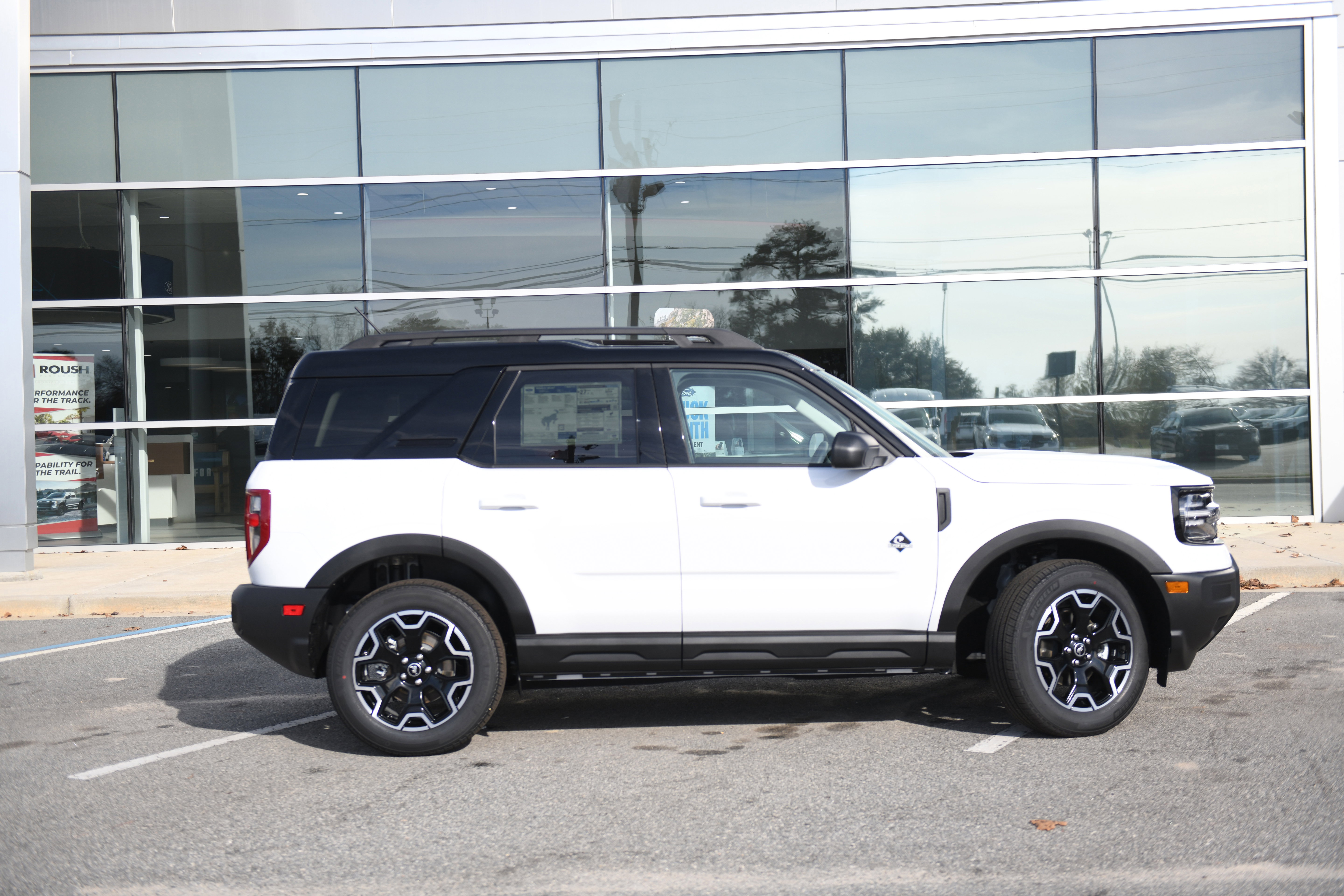 New 2025 Ford Bronco Sport Outer Banks image 2
