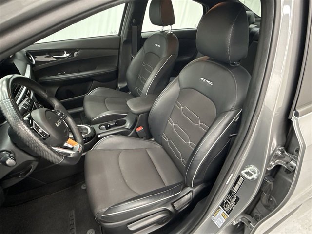 Used 2023 Kia Forte GT-Line image 11