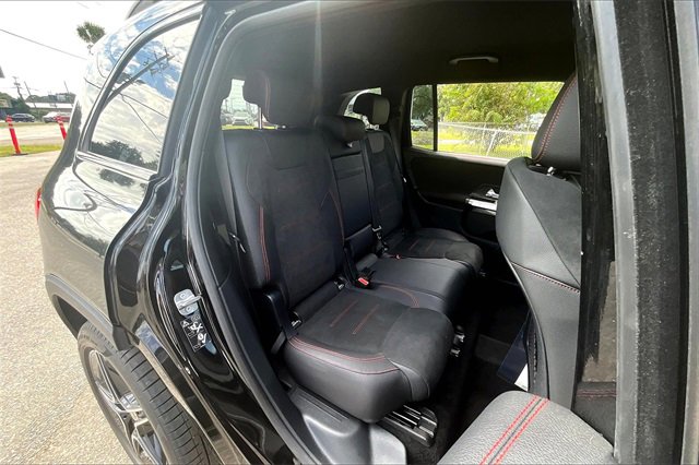New 2024 Mercedes-Benz GLB 250 image 10