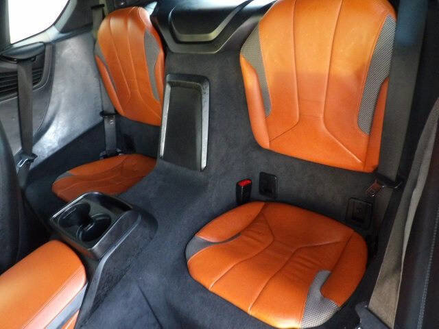 Used 2019 BMW i8 Coupe image 28