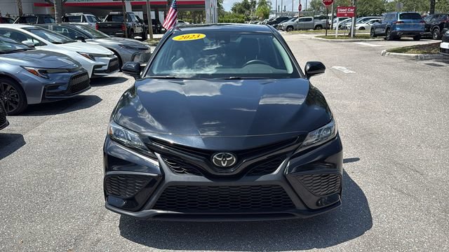 Used 2023 Toyota Camry SE FWD image 2