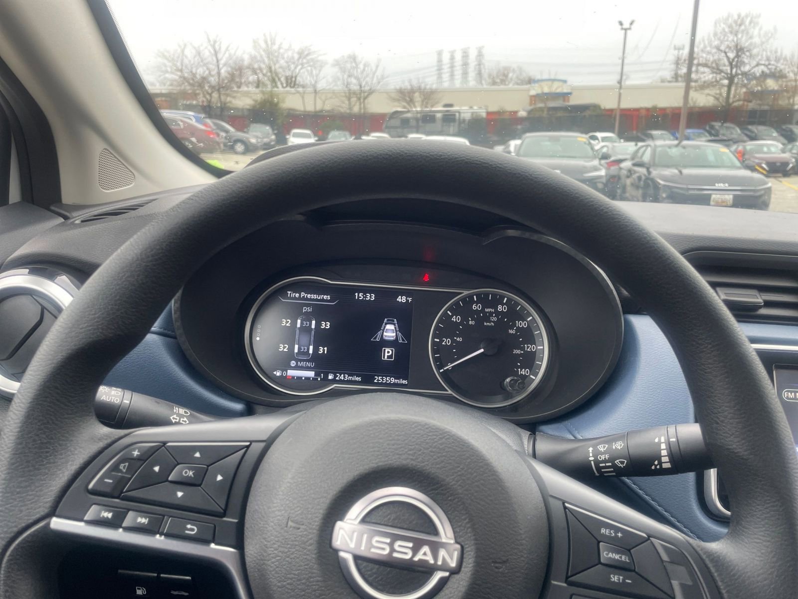 Used 2025 Nissan Versa SV w/ Trunk Package image 29