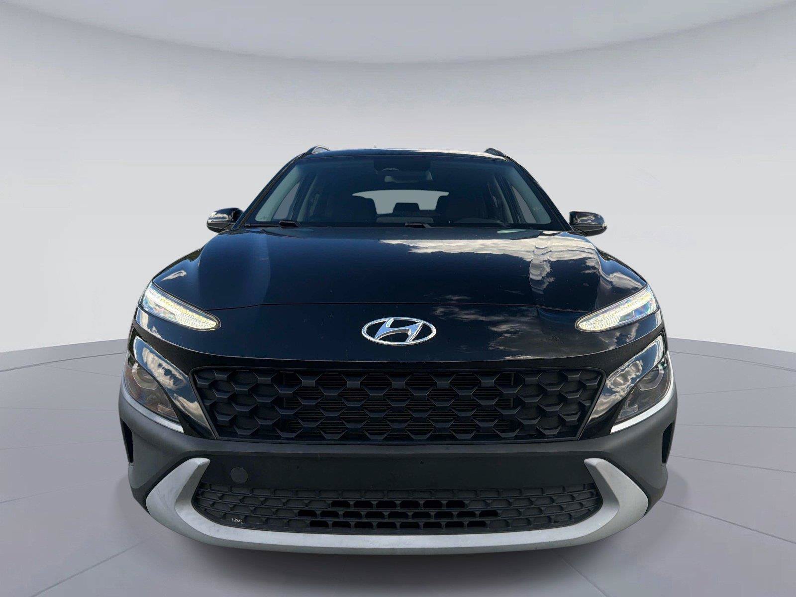 Used 2022 Hyundai Kona SEL w/ Convenience Package FWD image 9