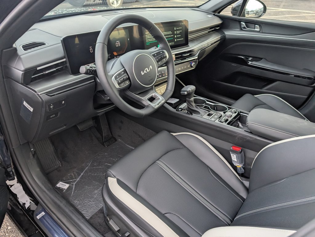 New 2026 Kia K5 GT-Line w/ GT-Line Premium Package AWD/4WD image 18