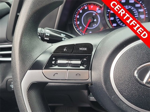 Certified 2023 Hyundai Elantra SEL w/ Preferred Accessory Package image 5