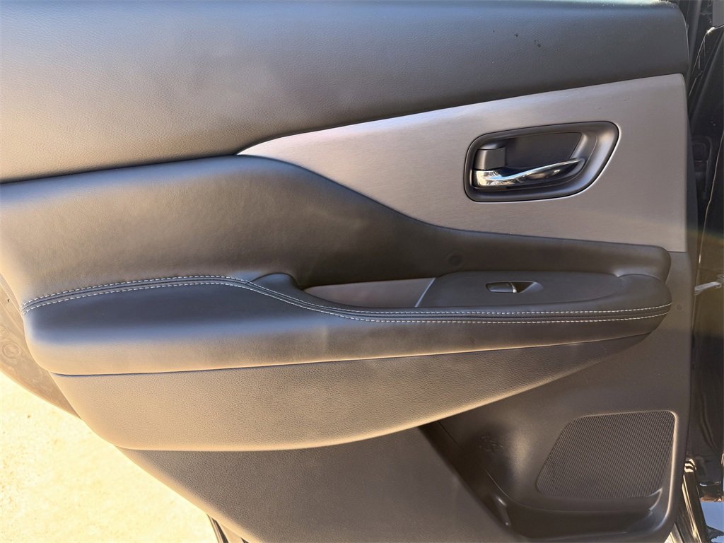 Used 2020 Nissan Murano SL w/ Cargo Package image 23