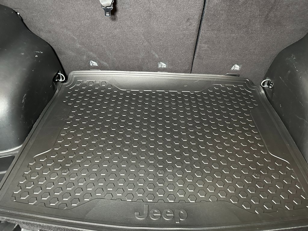 Used 2020 Jeep Compass Sport w/ Cold Weather Group image 20