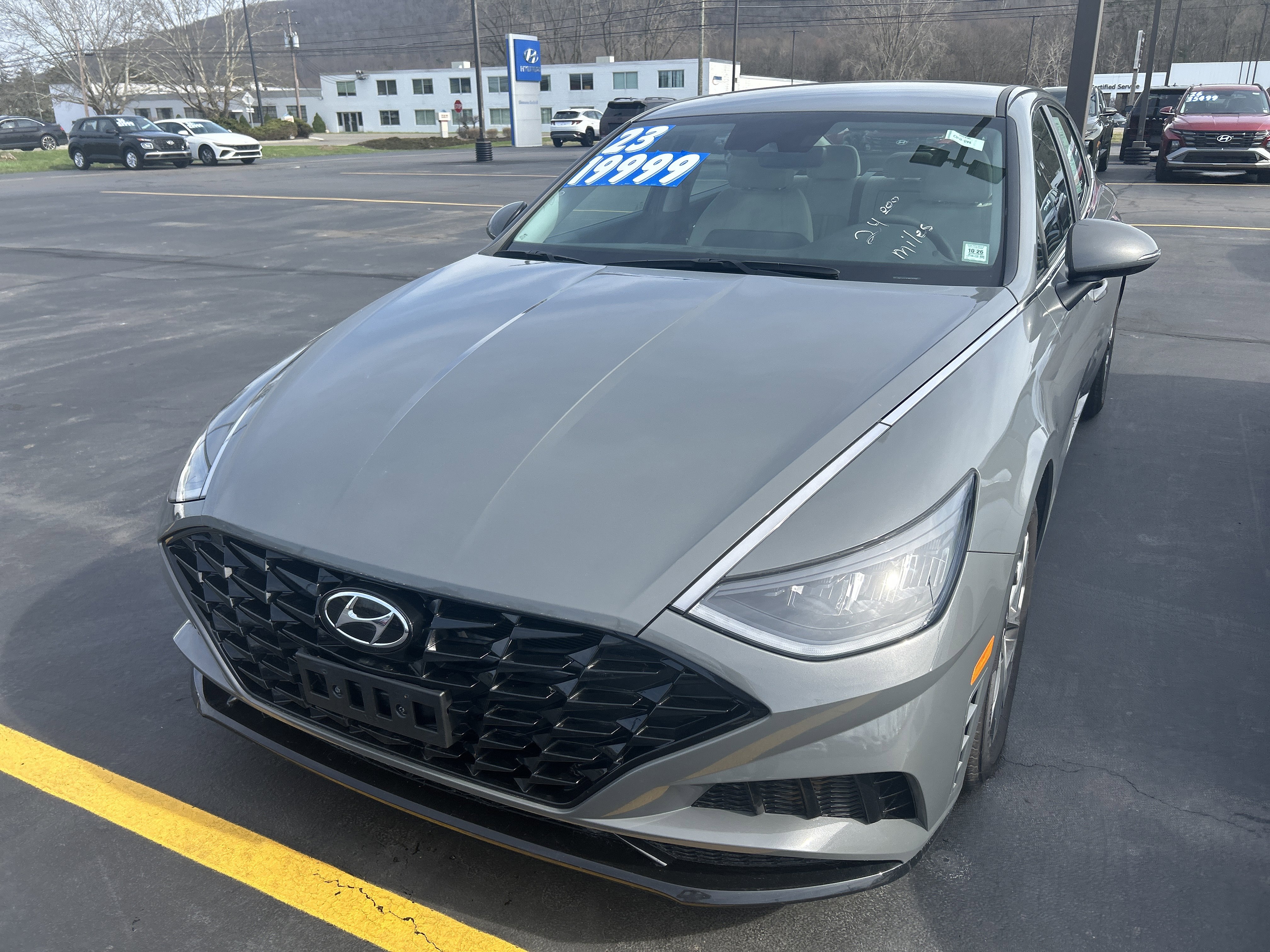 Used 2023 Hyundai Sonata SEL image 3