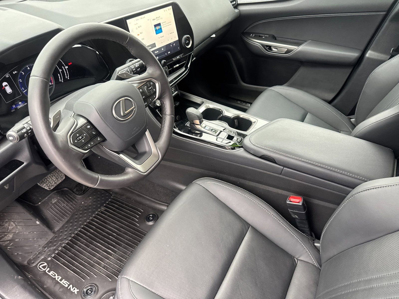 Used 2025 Lexus NX 250 AWD w/ Accessory Package (2T) image 10