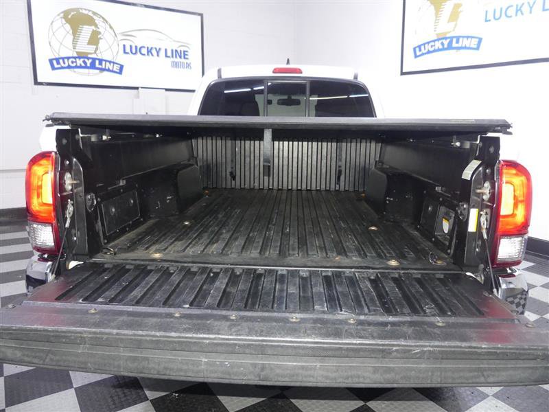 Used 2016 Toyota Tacoma TRD Off-Road w/ Exterior Package image 9