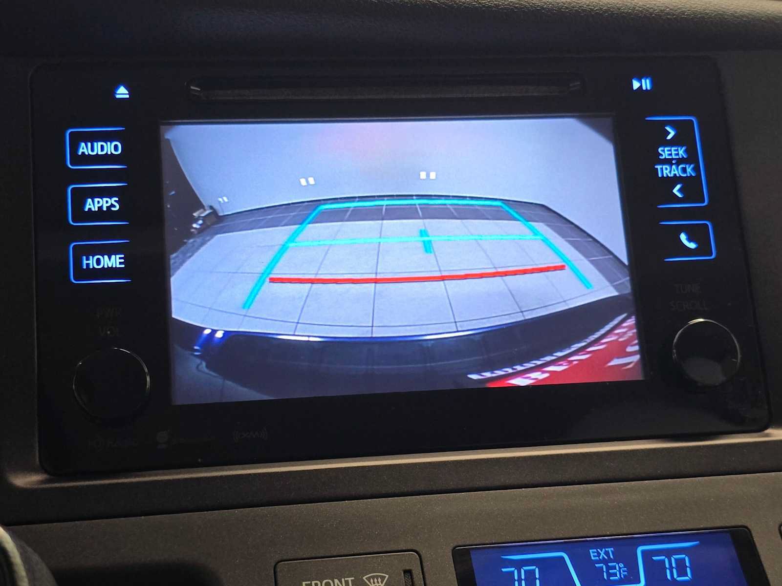 Used 2017 Toyota Sienna XLE FWD image 13