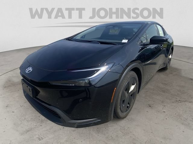 Used 2025 Toyota Prius LE