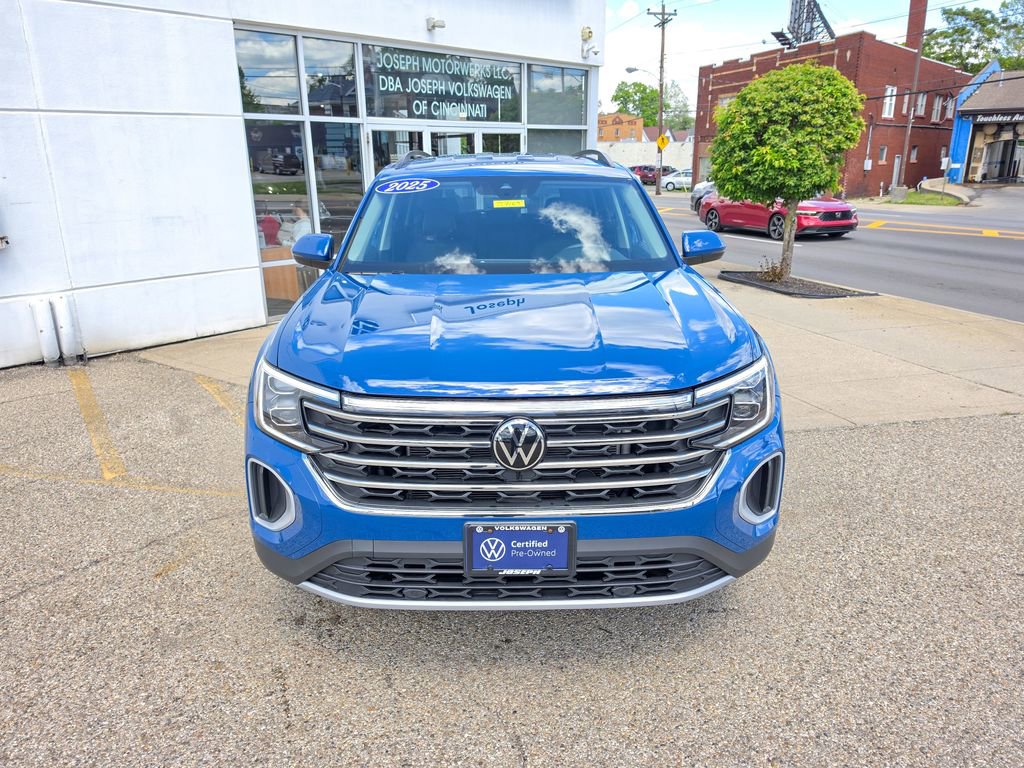 Certified 2025 Volkswagen Atlas SE FWD image 8