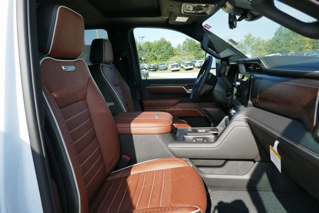 New 2026 GMC Sierra 2500 Denali Ultimate image 13