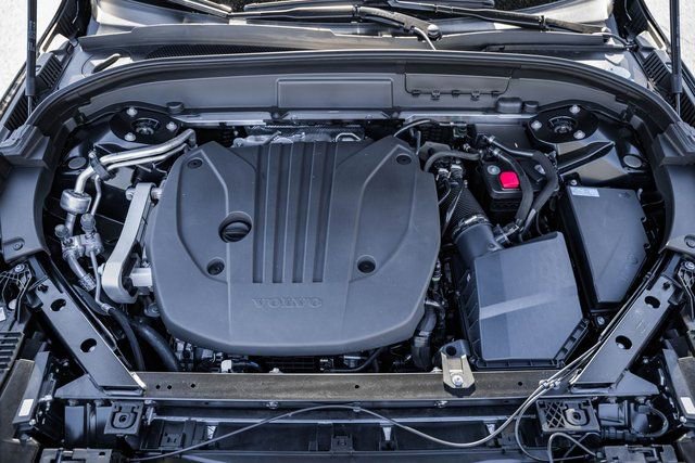 New 2026 Volvo XC60 B5 Plus w/ Protection Package Premier image 18