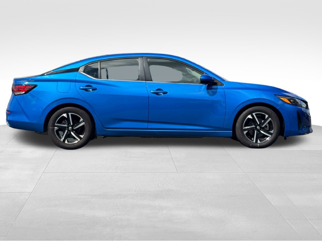 Used 2024 Nissan Sentra SV FWD image 8