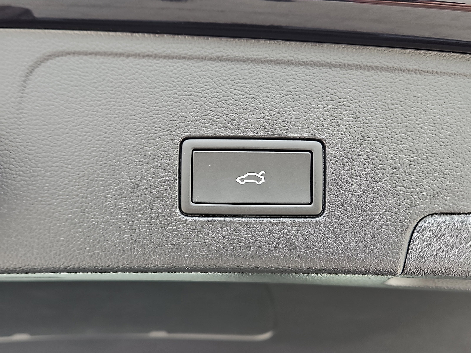 New 2026 Volkswagen Atlas Cross Sport SEL R-Line image 7