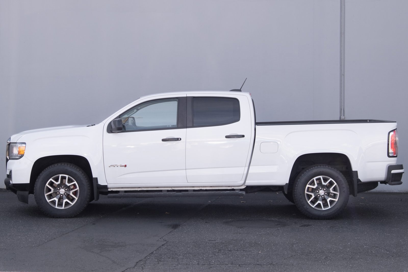 Used 2021 GMC Canyon AT4 image 27