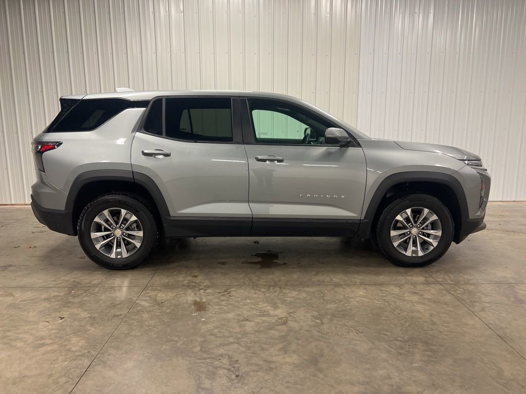 Certified 2025 Chevrolet Equinox LT image 2