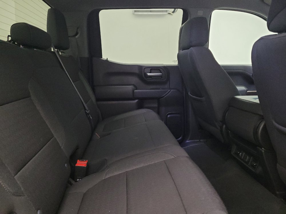 Used 2021 Chevrolet Silverado 1500 LT AWD/4WD image 19