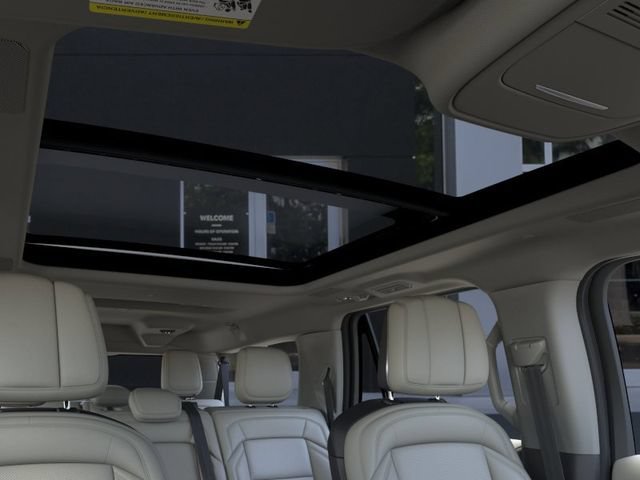 New 2026 Lincoln Navigator L Reserve AWD/4WD image 22