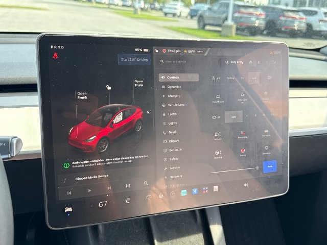 Used 2024 Tesla Model Y Performance AWD/4WD image 26