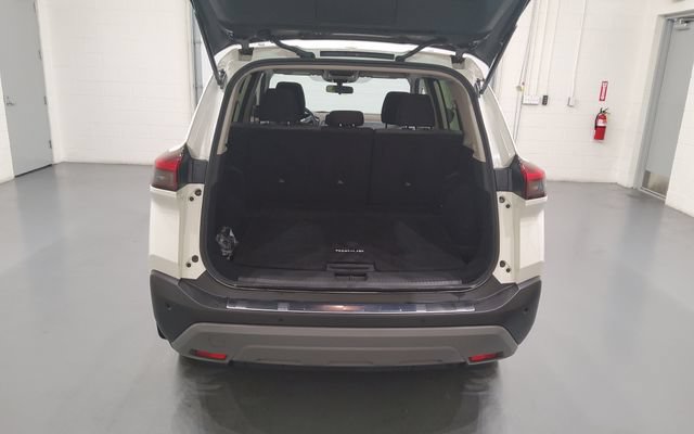 Used 2023 Nissan Rogue SV AWD/4WD image 12