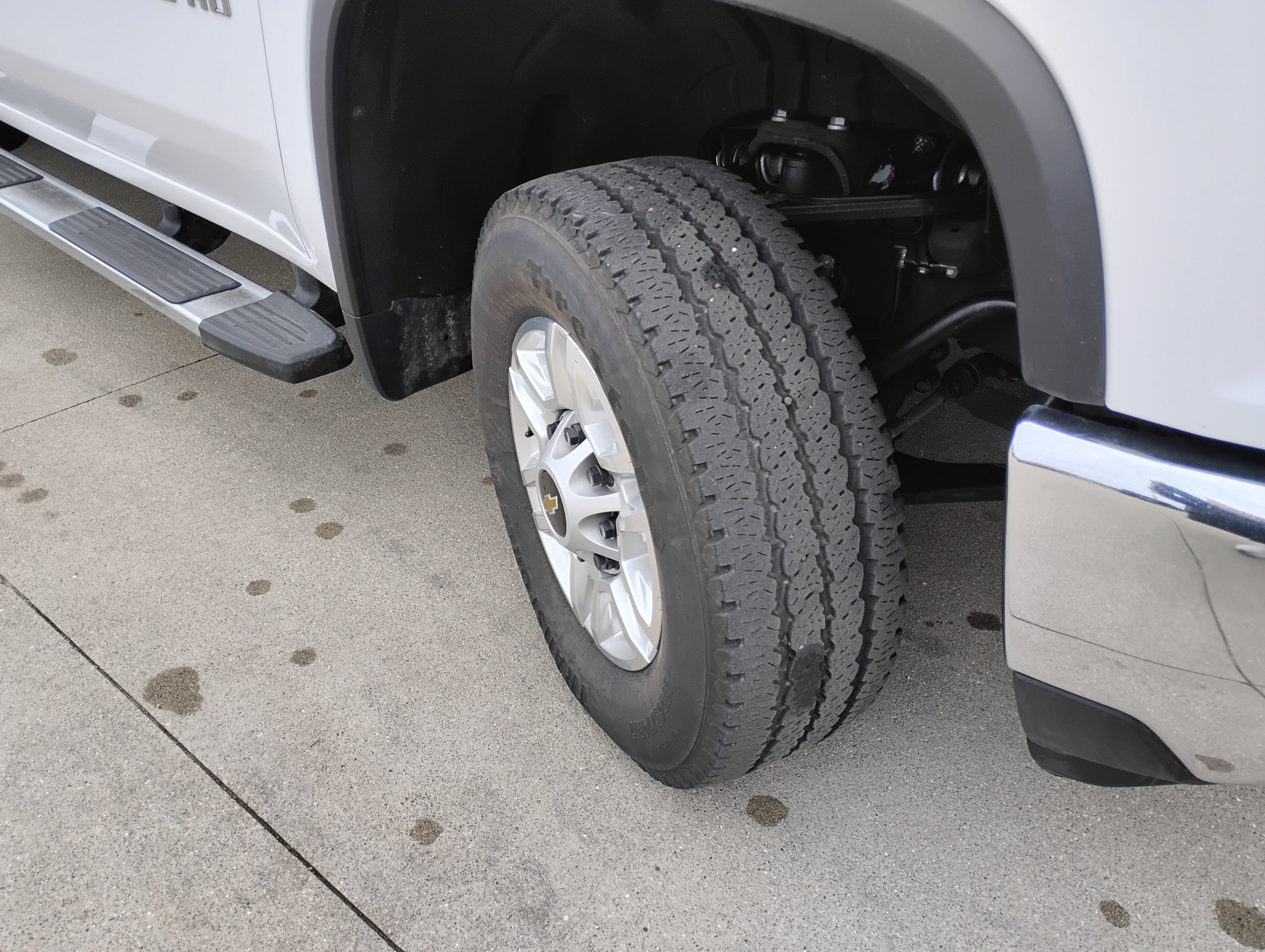 Used 2025 Chevrolet Silverado 2500 LT w/ Convenience Package image 27