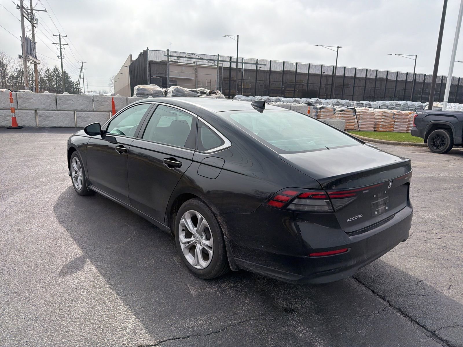 Used 2025 Honda Accord LX image 4