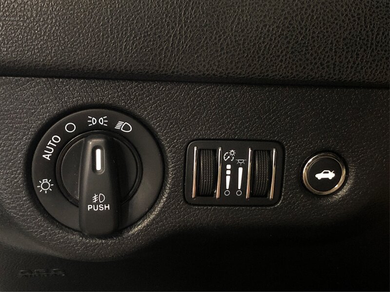 Used 2014 Chrysler 300 S AWD/4WD image 28