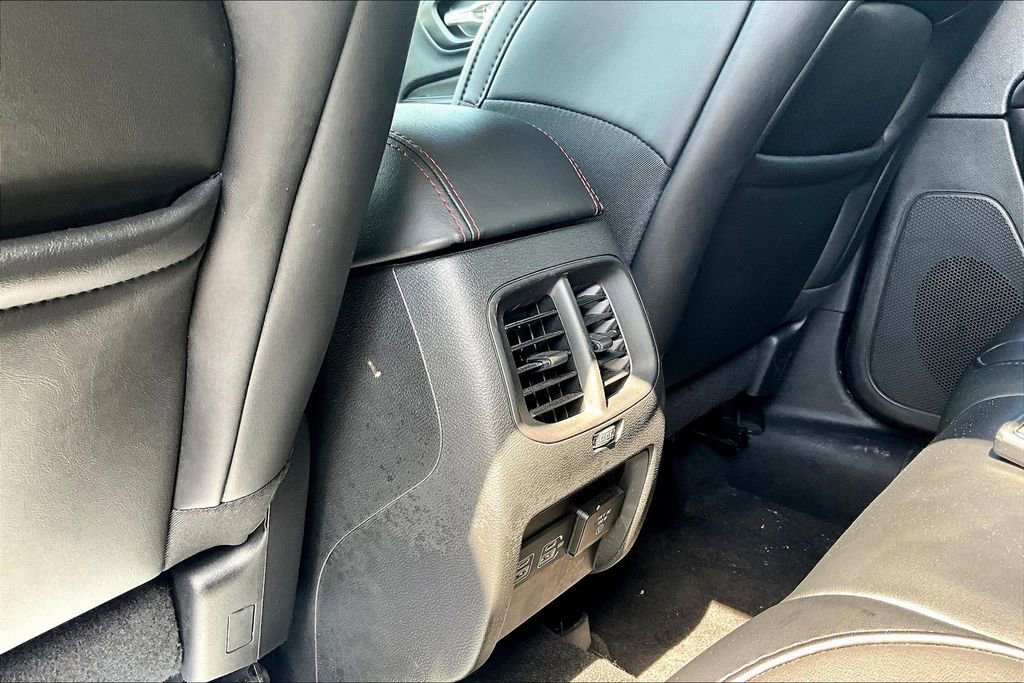 Used 2021 Jeep Cherokee Trailhawk w/ Comfort/Convenience Group image 31